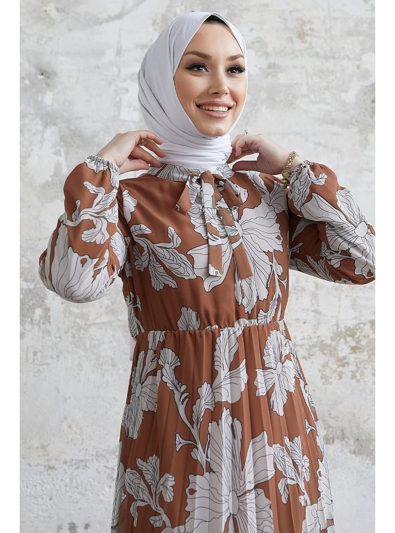 Elya Çiçek Yakası Kuşaklı Şifon Elbise - Taba - Resim 2