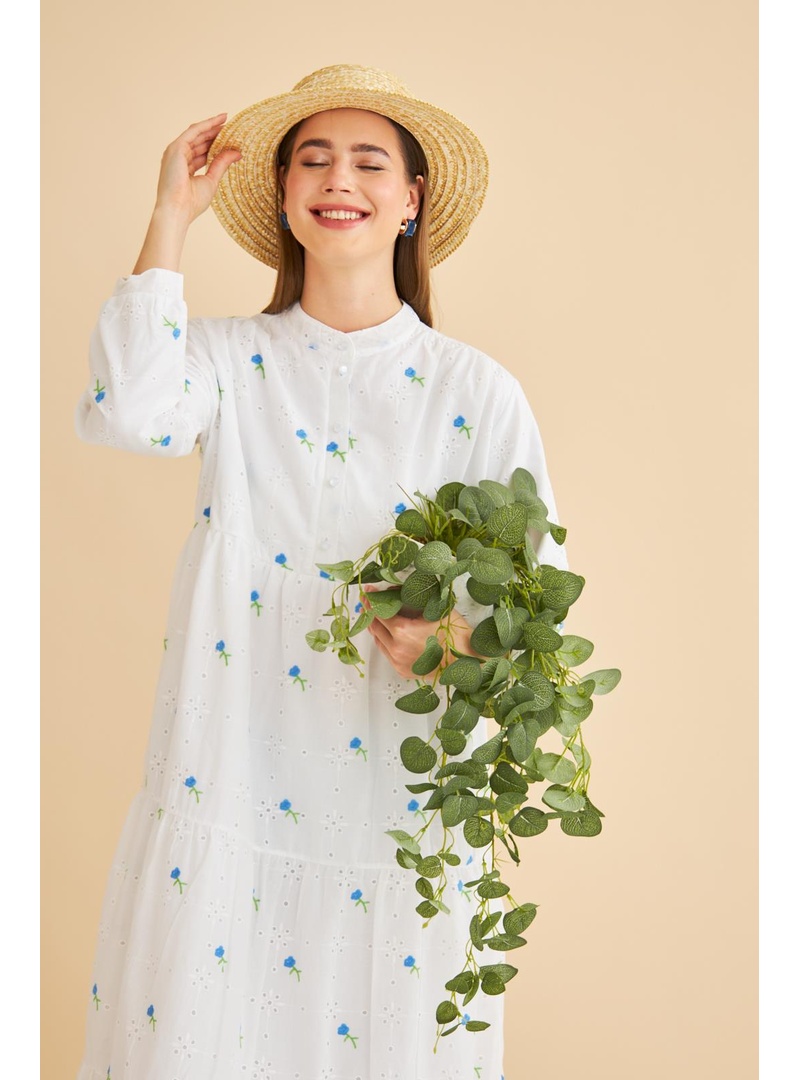 Guıpure Nakışlı ve Düğmeli Brode Oversize Mavi Elbise Mavi - Resim 4