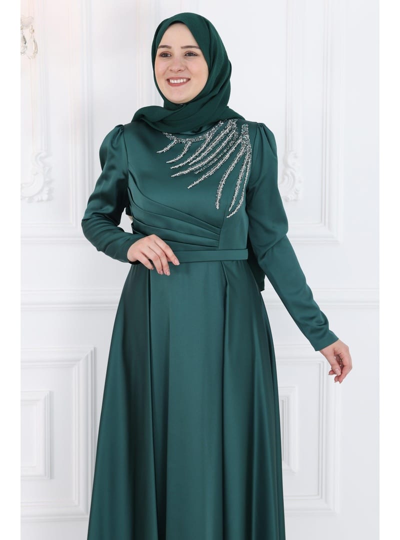 Amine Hüma Berceste Saten Abiye Zümrüt - Resim 2