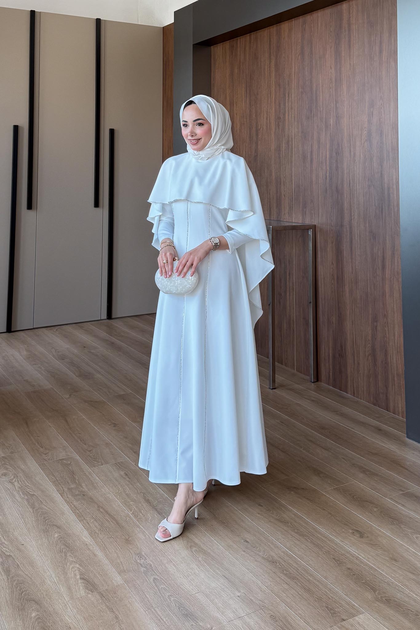 Riva Pelerin Taş Detaylı Elbise Ekru - Resim 3