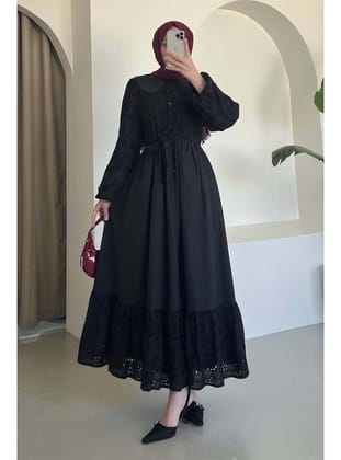 Brode Detaylı Bebe Yaka Elbise Siyah 1003-1