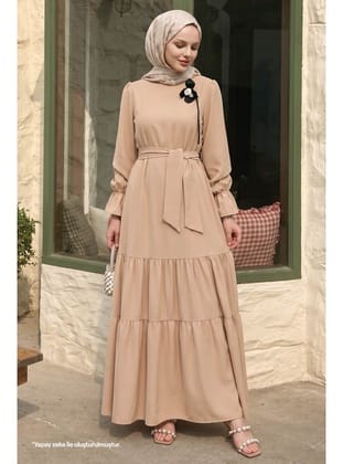 Çiçek Broş Detay Kuşaklı Camel Elbise