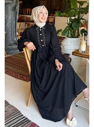 Taş Detaylı Tesettür Elbise Siyah 1412