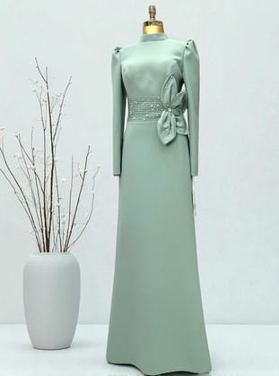 KRİSTAL TAŞ DETAYLI BELİ ÇİÇEKLİ KREP ABİYE ELBİSE- Mint yeşili - Nurbanu Kural