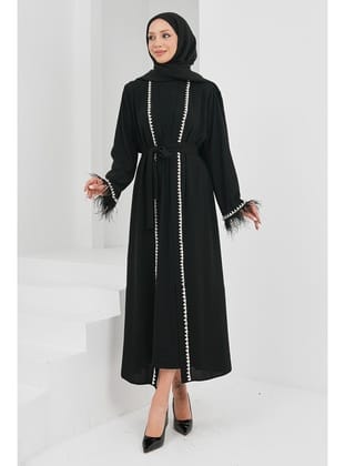 Siyah Kolları Tüylü Taş Detaylı Kuşaklı Abaya