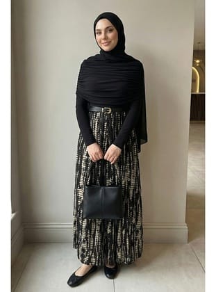 Şifon Sandy Kemerli Drapeli Siyah Puantiye Desen Elbise
