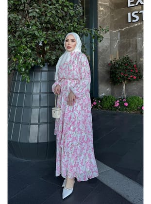 Pembe Bel Lastikli Eteği Katlı Şifon Elbise