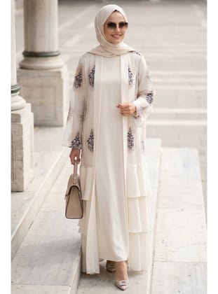 Nakışlı Güpür Krem Fırfırlı Tesettür Abaya 63262KR