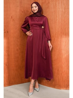 Bordo Bronş Detaylı Saten Abiye